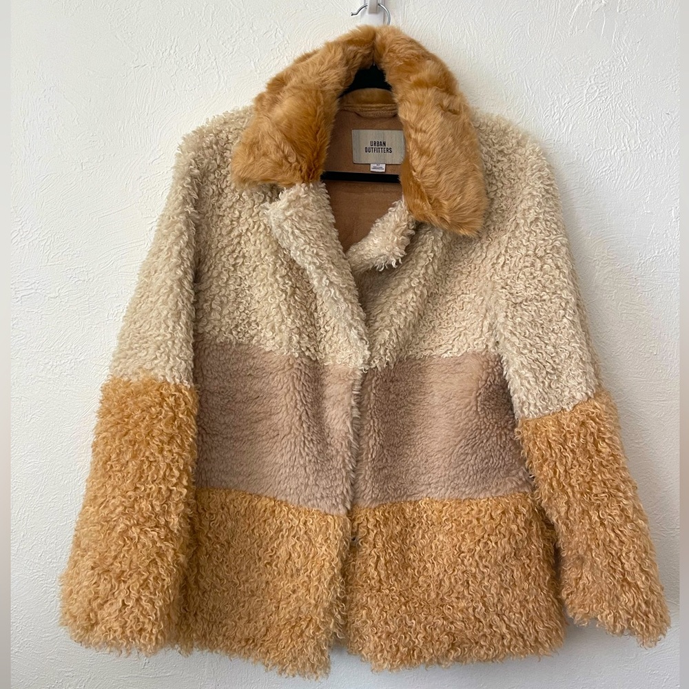 Sherpa Jacket x UO